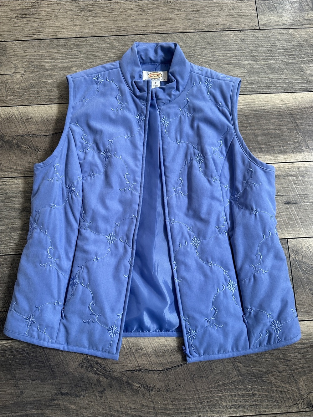 Talbots vintage lavender Creek Periwinkle Quilted Embroidered Vest